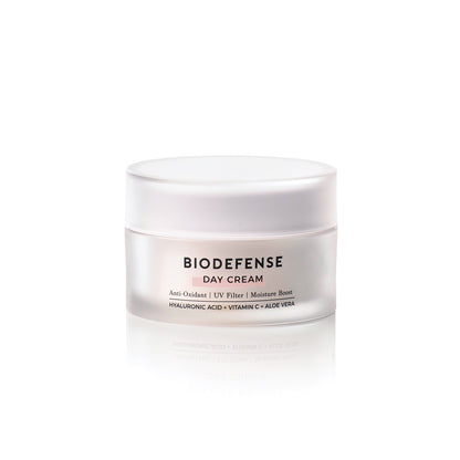 Natural Look Biodefence Day Cream 60g with Zinc Oxide, Vitamin C, Hyaluronic Acid and Aloe Vera – protects, brightens and hydrates skin.