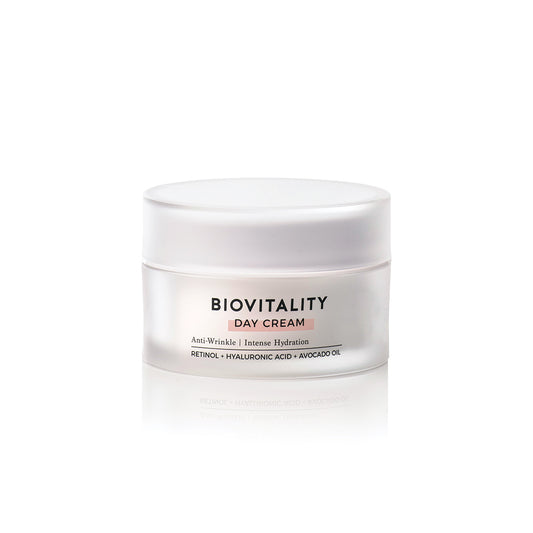 Natural Look Biovitality Day Cream 60g with Retinol, Hyaluronic Acid & Avocado Oil – hydrates, smooths and protects skin from ageing.